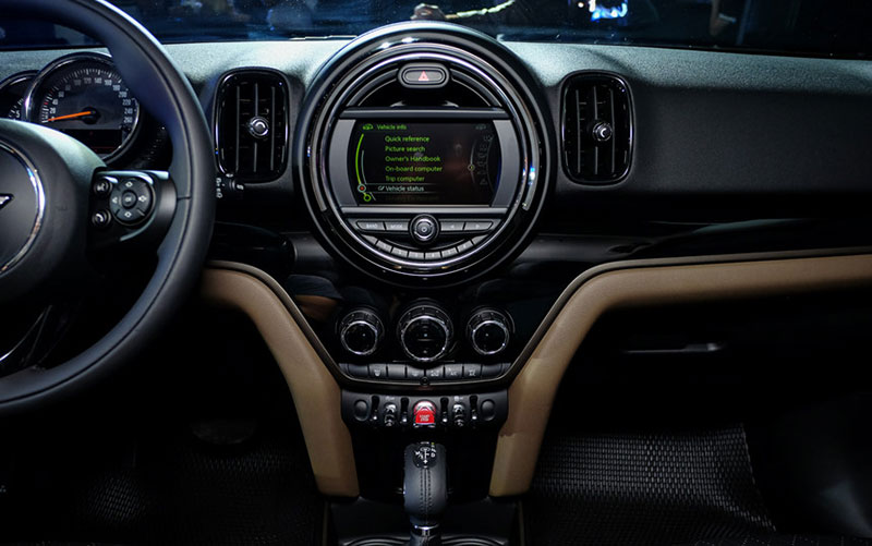 Mini Countryman 2018 giá từ 1,749 tỷ đồng tại Việt Nam